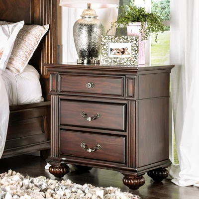 3pc California King Pennings Traditional Bed Set And Nightstand With Chest Dark Walnut - HOMES: Inside + Out 6 3pc California King Pennings Traditional Bed Set And Nightstand With Chest Dark Walnut - HOMES: Inside + Out - Image 4