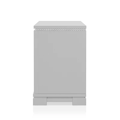 3pc Tenaya Bed With 2 Nightstands Set Silver/Gray - HOMES: Inside + Out 15 3pc Tenaya Bed With 2 Nightstands Set Silver/Gray - HOMES: Inside + Out - Image 13
