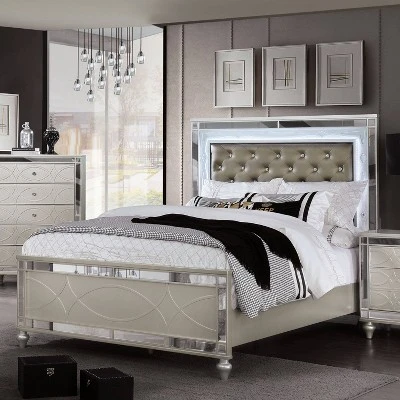 2pc Queen La Mesa Bedroom Set With Nightstand Silver - HOMES: Inside + Out 7 2pc Queen La Mesa Bedroom Set With Nightstand Silver - HOMES: Inside + Out - Image 5