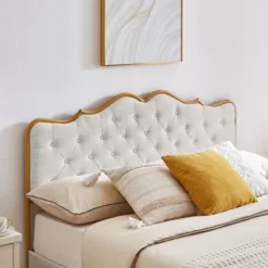 Classic Upholstered Platform Bed With Buckle Backrest, Metal Frame And Solid Wood Ribs-ModernLuxe 11 Classic Upholstered Platform Bed With Buckle Backrest, Metal Frame And Solid Wood Ribs-ModernLuxe -Bedroom Home Store GUEST cfe8dc58 3e2c 489a 814a 555c6440aa2d